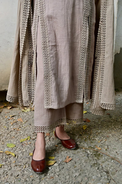 Jiya Elegant Lace-Detail Premium Kurta Set