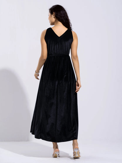 Women Solid PlainV Neck Half Sleeves Dress For women