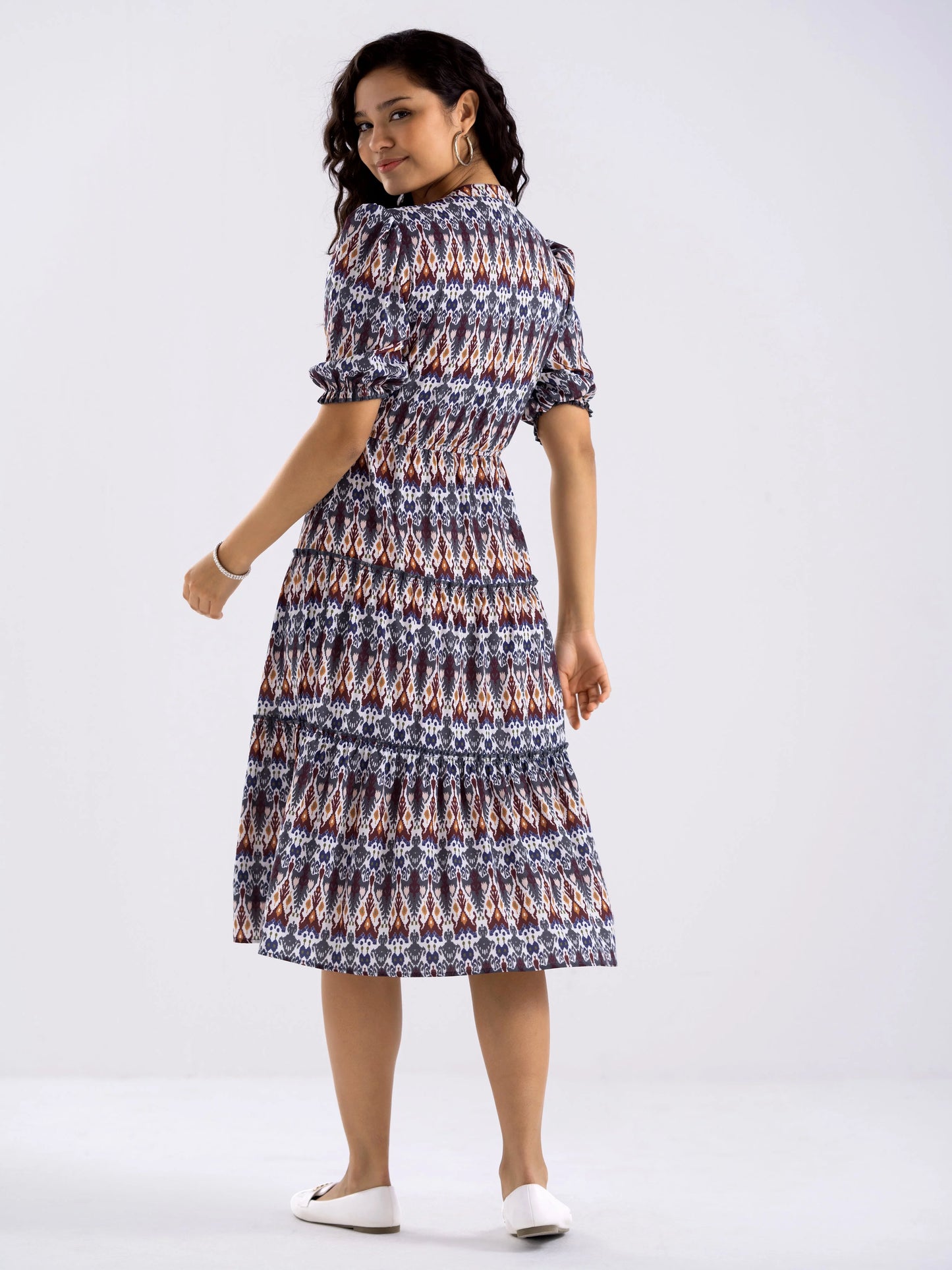 Women Diamond Creap Absract Print Mandarin Collar Fit & Flare Multi Color Dresss